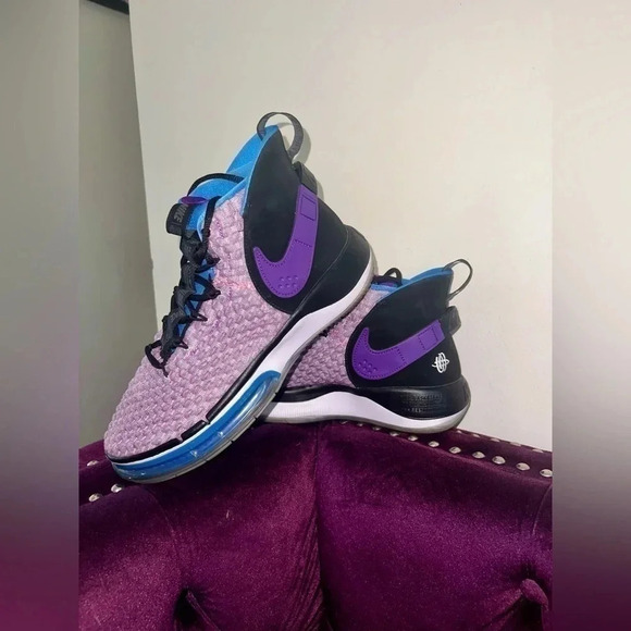 Men's Nike AlphaDunk Huarache Fab Five Purple Blue Basketball Shoes EUC Size 9 - Picture 8 of 9